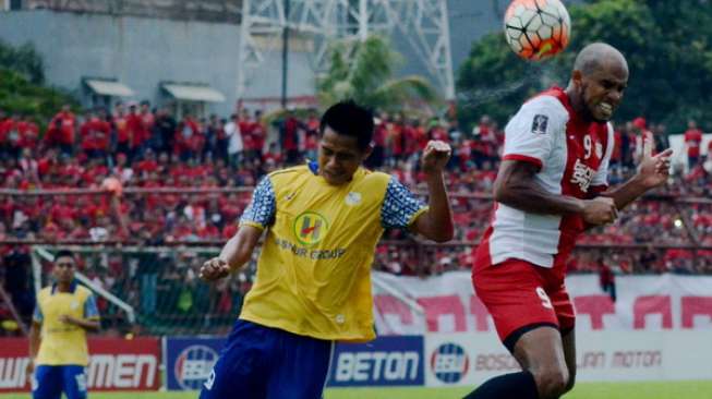 Hadapi Persipura, Striker Naturalisasi PSM Ini Terancam Absen