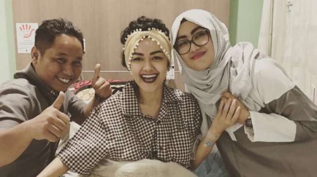 Sebelum Sakit, Jupe Sering Minta Ayu Ting Ting Tahan Emosi