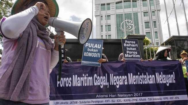 Ribuan Nelayan Demo Jokowi di Depan Istana Merdeka