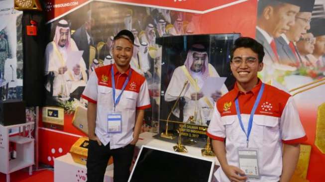 Duet Vidi Aldiano dan Vadi Akbar di Pameran Audio Jerman