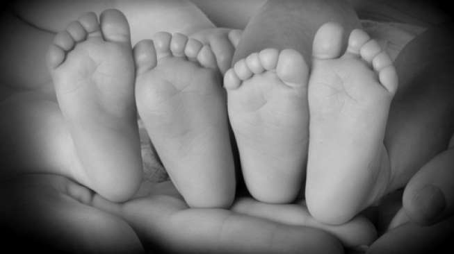 Ilustrasi bayi kembar. (Shutterstock)