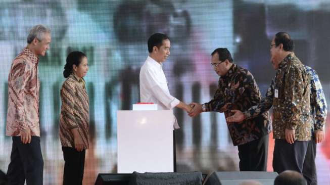 Jokowi Targetkan Kereta Bandara Adi Soemarmo Selesai 2018