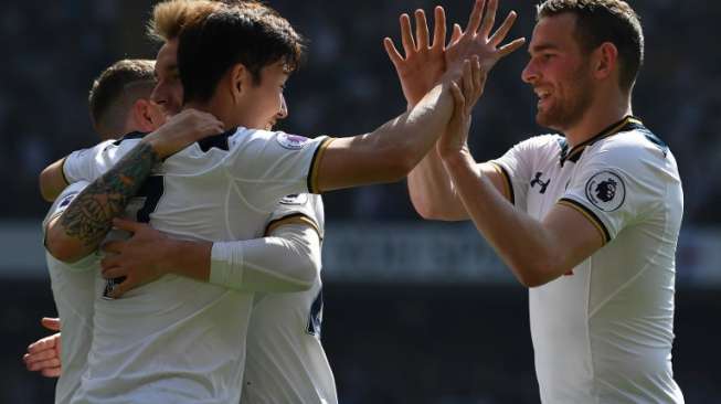 Tottenham, Liverpool dan Man City Amankan Tiga Poin