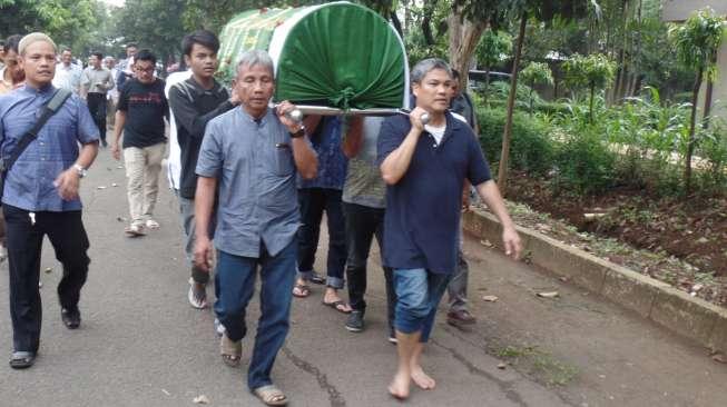 Jasad Renita Sukardi Diusung ke TPU Menteng Pulo