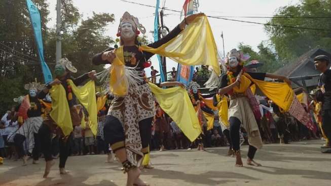 Tari Topeng Malang Mampu Menyatu Dengan Pertunjukan Apapun