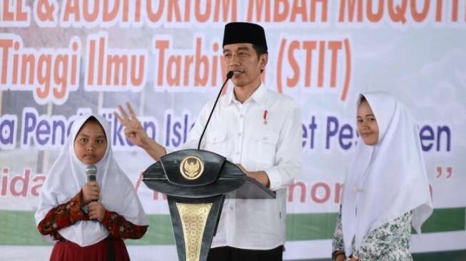 Jokowi Sosialisasi Bahaya Narkoba dan Pornografi di Solo