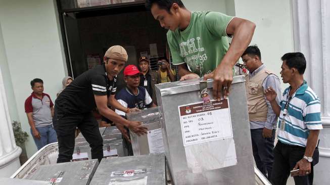 Panwas Temukan Tissue Penghapus Tinta di TPS 64 Pademangan Timur