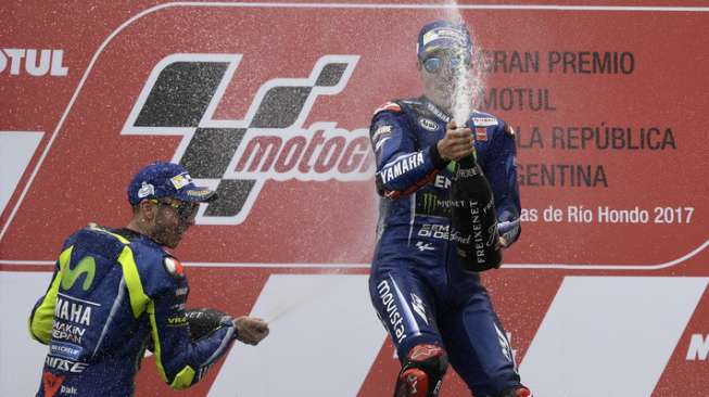 Marquez Nggak Yakin Rossi Bantu Vinales Raih Gelar Juara Dunia