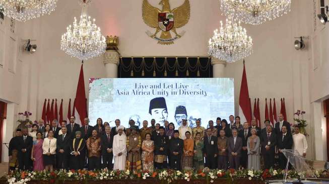 Peringatan Konferensi Asia Afrika dengan tema Keragaman Indonesia di Istana Negara, Jakarta, Selasa (18/4).