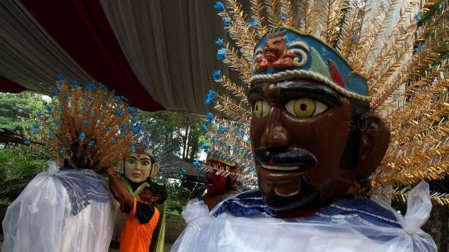 TPS 18-19 Taman Suropati didekorasi dengan budaya Betawi. 