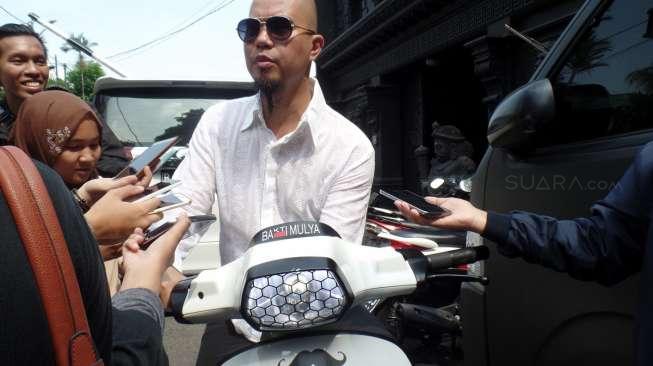 Ahmad Dhani Siap Rombak Garasi Rumahnya, Buat Apa?