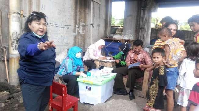 Blusukan Mencari Jejak HIV ala Sri Rahayu