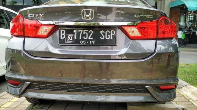 Test drive Honda New City di Tangerang. [Suara.com/Insan Akbar Krisnamusi]