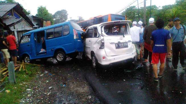 Tabrakan Beruntun di Puncak, Korban Bergelimpangan