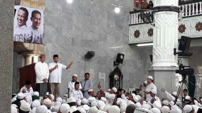 Di Masjid, Sandiaga Janji Tak Ambil Gaji Wagub DKI
