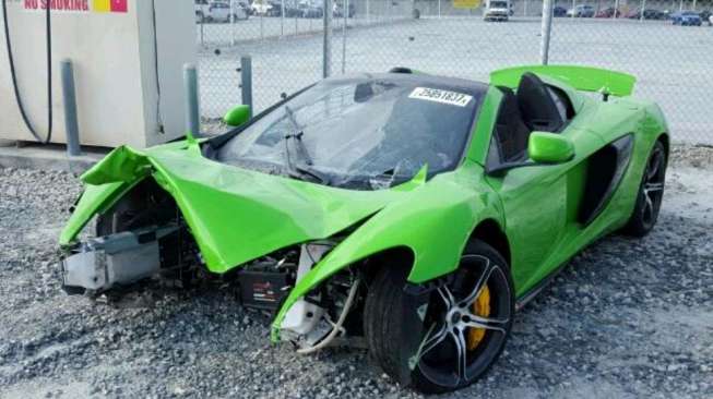 Wow, McLaren Ringsek Bekas Tabrakan Ini Masih Dijual Rp1,4 M