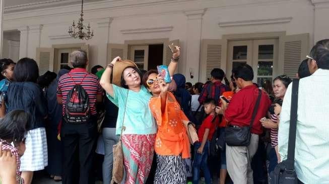 Cerita Cony dan Eleonara: Ini Tanda Cinta kepada Pak Ahok