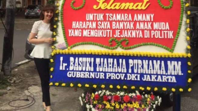 Ahok Kirim Bunga untuk Perempuan Cantik Ini, Siapa Dia?