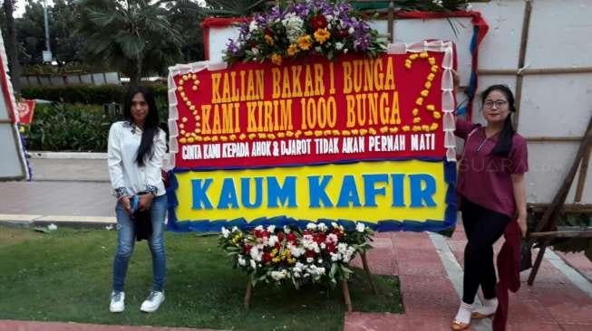 Nyesek, Ahok Dikirimi Karangan Bunga Bertuliskan dari Kaum Kafir