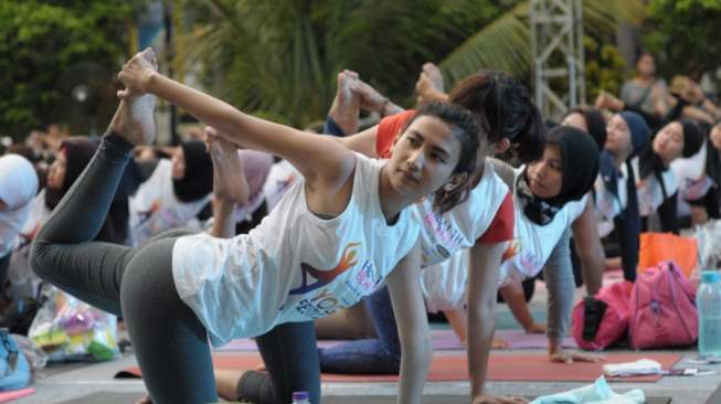 "Yoga Festival 2017" Surabaya Sukses Digelar