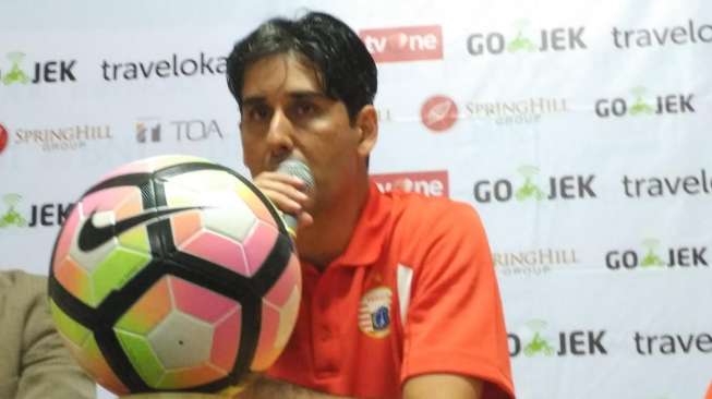 "Teco Out" Menggema di Stadion, Ini Tanggapan Pelatih Persija
