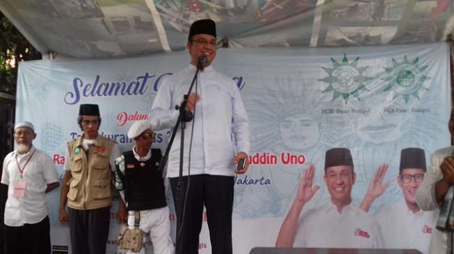 Anies Janji Lebih Banyak Luangkan Waktu Terima Aduan Warga