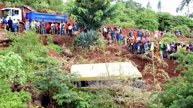 Bus Masuk Jurang, 35 Orang Tewas