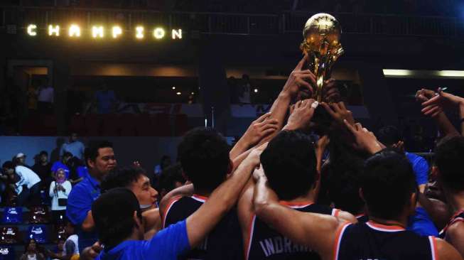 Pelita Jaya mengalahkan Satria Muda dalam Final IBL 2017 game ketiga di Britama Arena, Jakarta, Minggu (7/5).