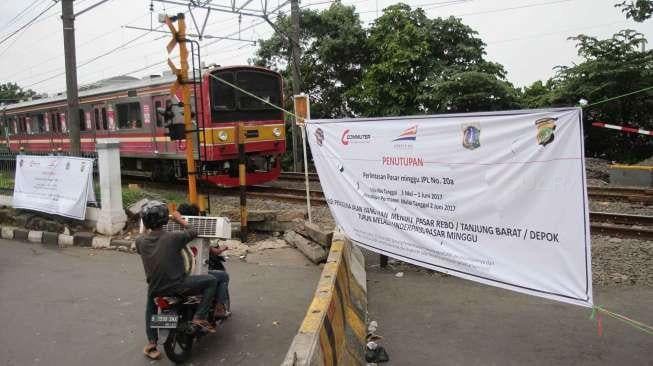 Penutupan Perlintasan KA Sebidang