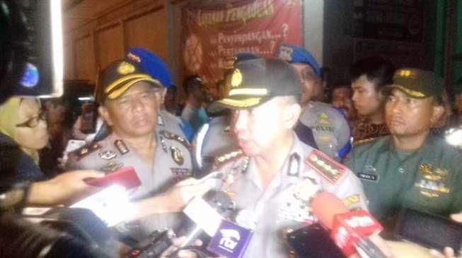 Mayoritas Kaum Ibu, Polisi Ragu Bubarkan Aksi Massa Pro Ahok