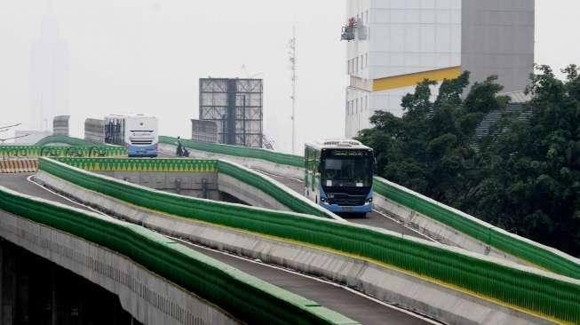 Busway Koridor 13 Belum Dapat Sertifikat Layak Fungsi