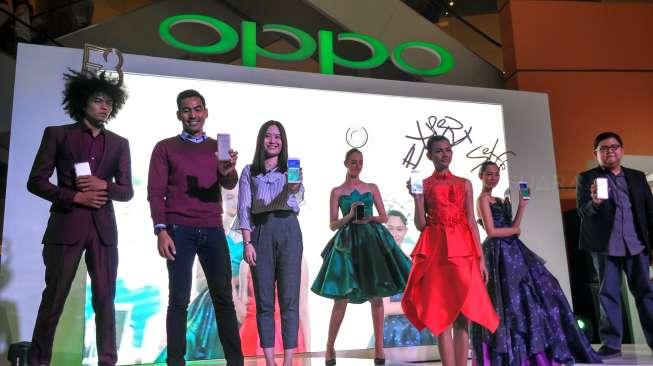 Oppo F3 Mulai Tersedia Hari Ini, Sudah Dipesan 30 Ribu Unit