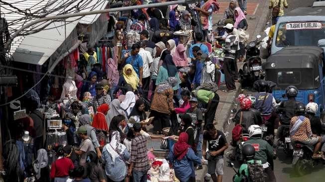 PKL Kuasai Tanah Abang Lagi, Sandiaga: Solusinya Duduk Bersama