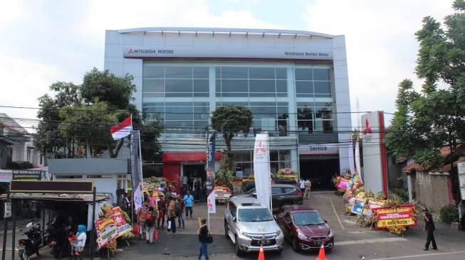 Mitsubishi Tambah Diler Kendaraan Penumpang di Bandung