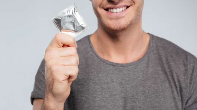 Ilustrasi kondom. (Shutterstock)