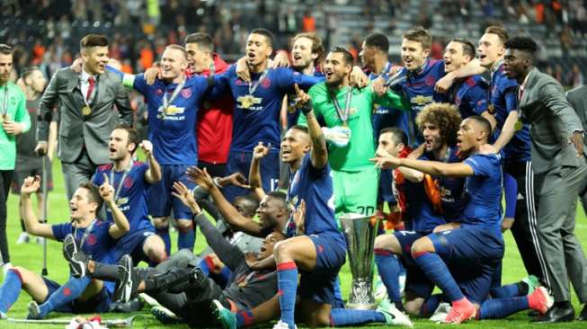 Manchester United juarai Liga Europa musim 2016/17 usai mengalahkan Ajax Amsterdam di partai final [AFP]