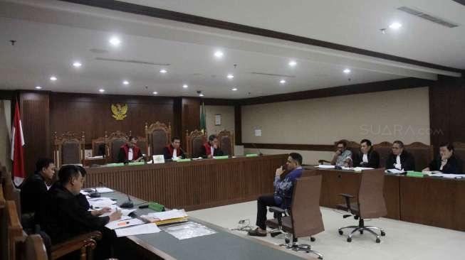 Sidang kasus korupsi proyek pembangunan Pusat Pendidikan dan Sekolah Olahraga Nasional (P3SON) Hambalang, Bogor, Jawa Barat dengan terdakwa Andi Zulkarnaen Mallarangeng alias Choel Mallarangeng di Pengadilan Tipikor, Jakarta, Senin (29/5).