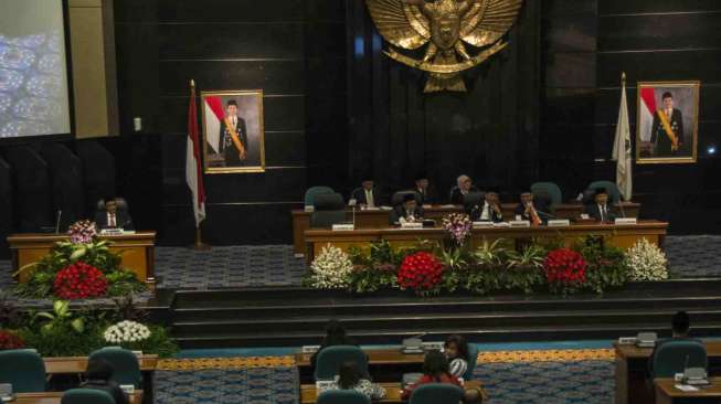 Suasana rapat paripurna istimewa di DPRD DKI Jakarta, Rabu (31/5).