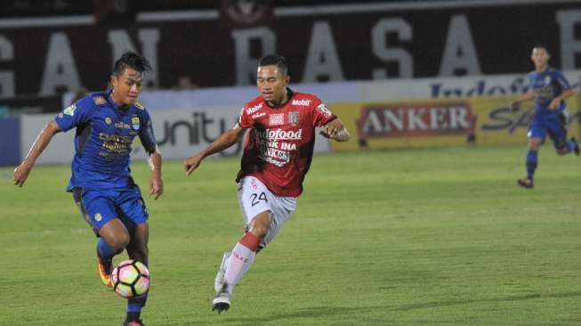 Tak Ingin Kehilangan, Persib Perpanjang Kontrak Febri Hariyadi