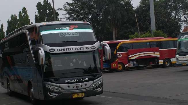 9.312 Penumpang Tiba di Terminal se-Jabodetabek