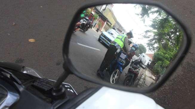 Masih Palak Pengendara, Padahal Polisi Dapat Bonus Jika Menilang