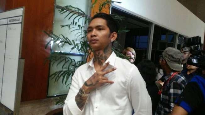 Beragama Sama Young Lex Tato  Wajah Ahok di  Tangan  Kanan  