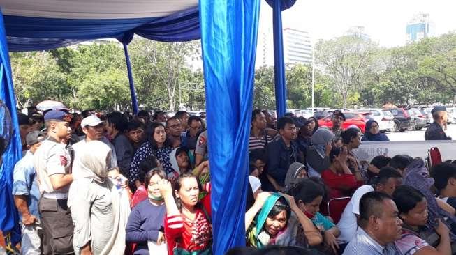 Kisah Tukang Tukar Uang di Dekat Layanan Resmi BI di Monas