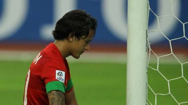 Striker timnas Indonesia Irfan Haarys Bachdim. MOHD RASFAN / AFP