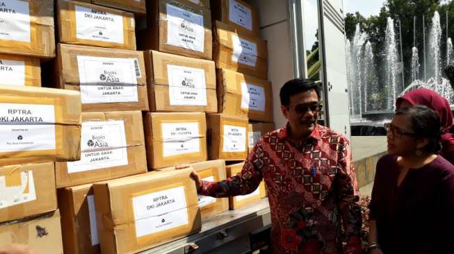 Djarot Senang Dapat Sumbangan 20 Ribu Buku untuk RPTRA