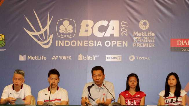 Konfrensi pers BCA Indonesia Open 2017 di Hotel Sutan, Jakarta, Minggu (11/6). BCA Indonesia open 2017 yang diikuti 310 atlet dari 21 negara tersebut akan berlangsung pada 12-18 Juni mendatang. [Suara.com/Oke Atmaja]