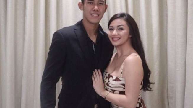 Deretan Foto Mesra Ariel Tatum-Ryuji, Bikin Iri