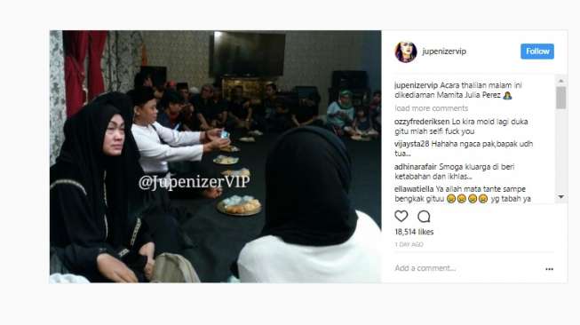 Siapa Lelaki yang Selfie dan Tersenyum di Tahlilan Julia Perez?