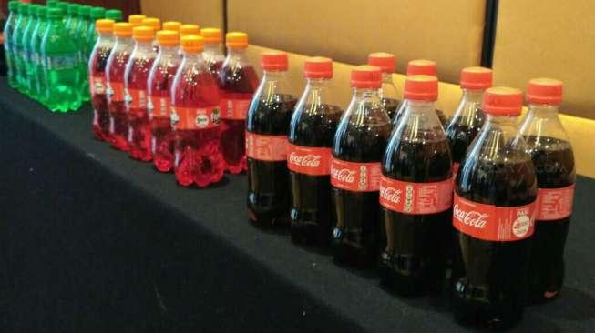 Coca Cola menerapkan teknologi Affordable Small Sparkling Package (ASSP) yang memungkinkan botol kemasan plastik yang digunakannya lebih ringan dan bisa didaur ulang. (Suara.com/Firsta Nodia)
