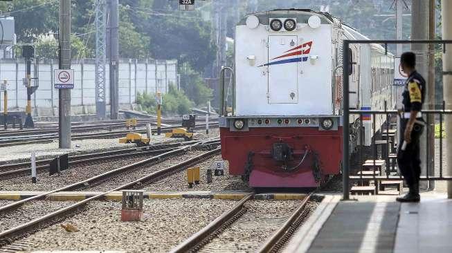 Banjir, Kereta Api ke Malang Ubah Rute